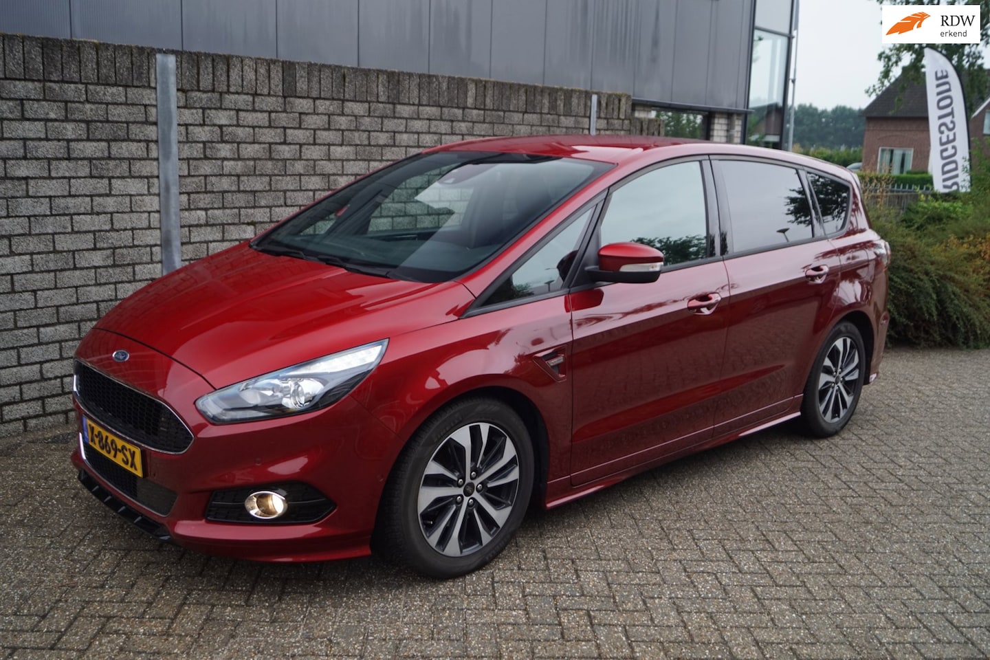 Ford S-Max - 1.5 ST-Line Sportst Stoel en Voorruitverw Navi Clima Cruise Apple Carplay 2x PDC LMV Inpar - AutoWereld.nl