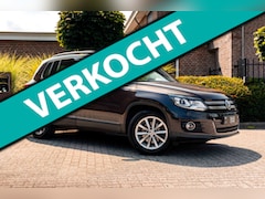 Volkswagen Tiguan - 1.4 TSI Lounge Edition 160 PK Aut. Xenon Camera Trekhaak Stoelverwarming 17''