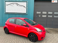 Toyota Aygo - 1.0-12V Aspiration Green 5-deurs Airco Stuurbekr NL Auto NAP Incl nw Apk 10-2027
