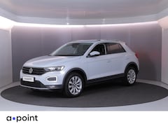 Volkswagen T-Roc - 1.5 TSI Style Business 150 pk | Navigatie | Trekhaak (afneembaar) | Parkeersensoren | LED