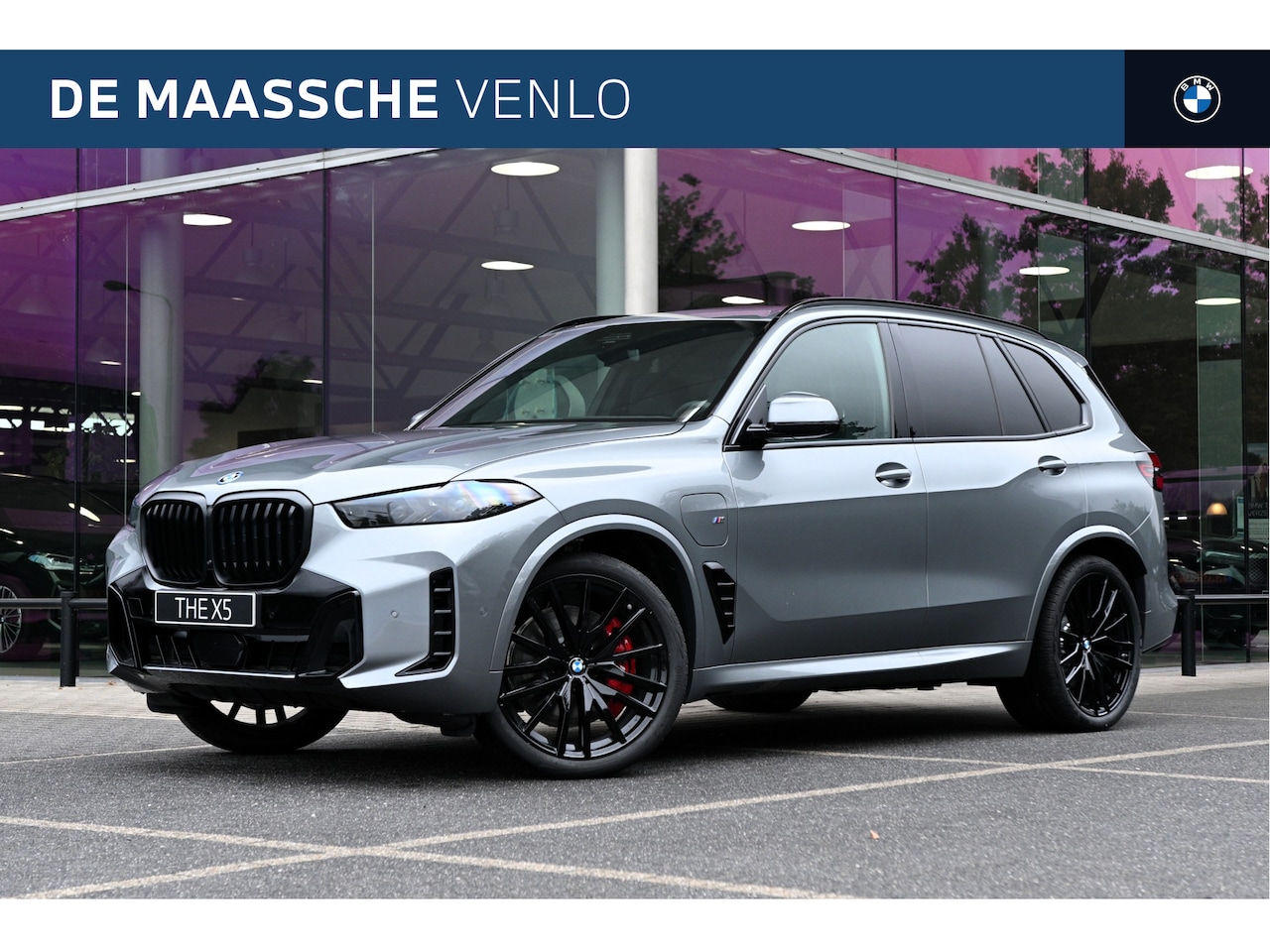 BMW X5 - xDrive50e M Sport Automaat / Panoramadak / Trekhaak / Massagefunctie / Soft-Close / Parkin - AutoWereld.nl