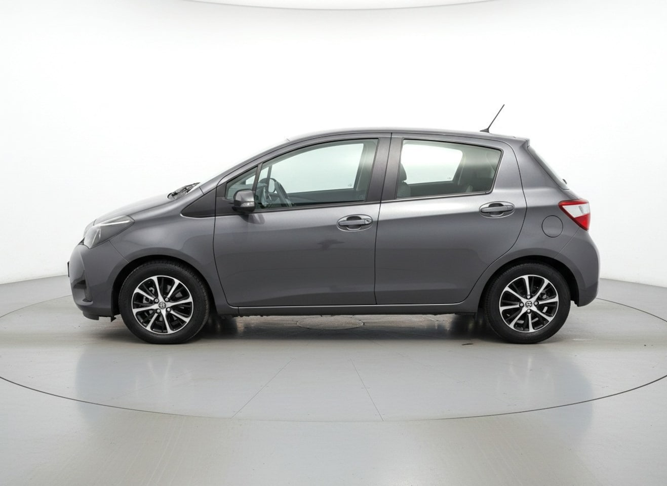 Toyota Yaris - 1.0 VVT-i Connect apple carplay, camara, bluetooht NL Auto - AutoWereld.nl