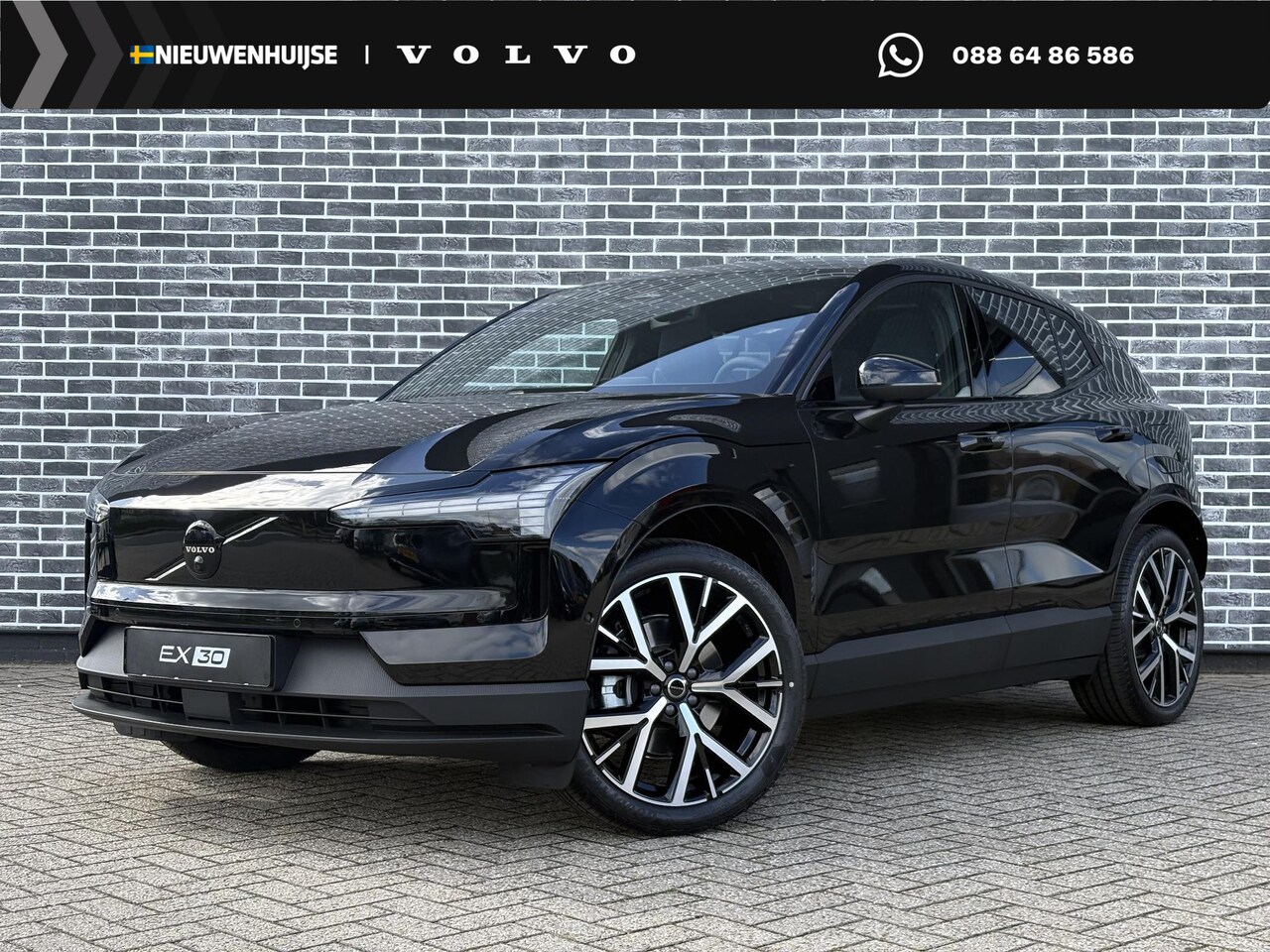 Volvo EX30 - P5 Long Range Plus Black Edition Europa 69 kWh | Google Services | Adaptieve Cruise Contro - AutoWereld.nl