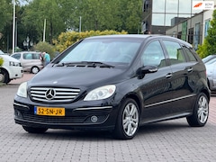 Mercedes-Benz B-klasse - 150 | Automaat | APK 29-08-2027 | NIEUW MOTOR | Airco | Trekhaak | 17 inch | Elektrische r