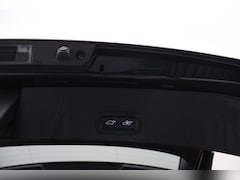 Volvo XC40 - 1.5 T4 Plug-in hybrid Core Bright SOH 99, 6%, Camera, Apple Carplay, Lane Assist, Keyless,
