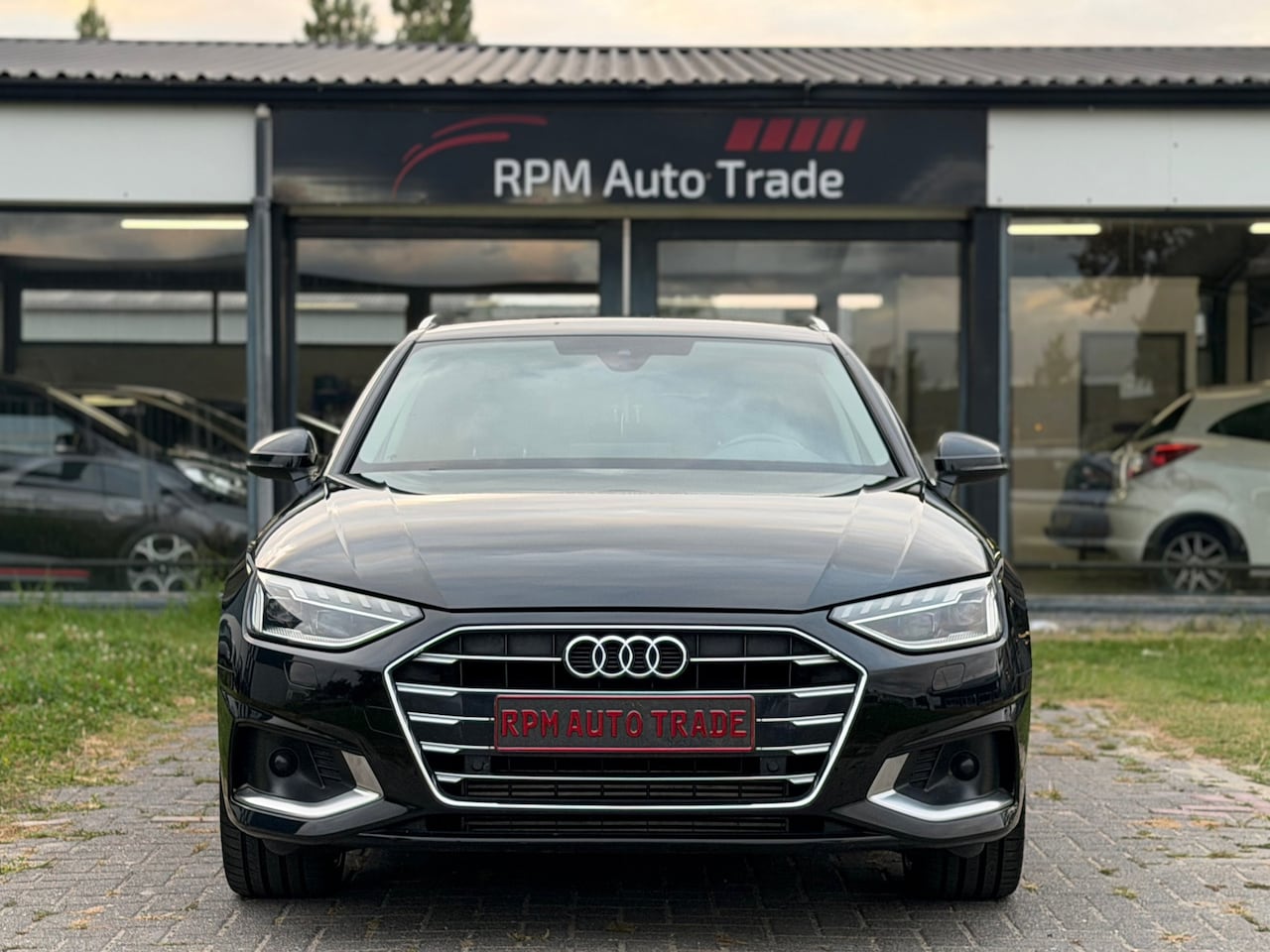 Audi A4 Avant - 40 TFSI Launch edition Sport- Matrix LED- Virtual Cockpit - Nieuwe velgen - AutoWereld.nl