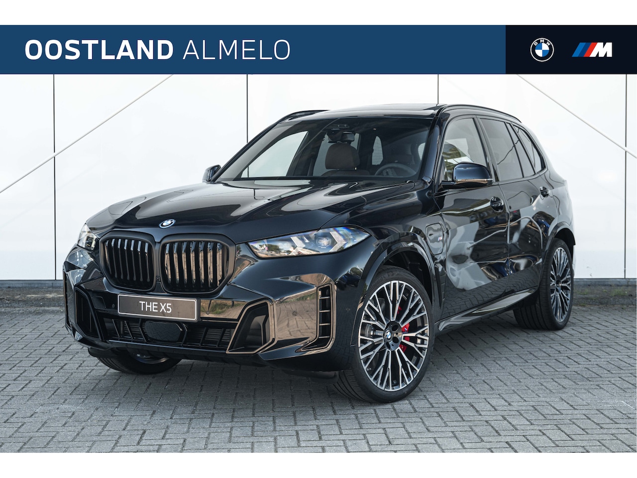 BMW X5 - xDrive50e M Sport Automaat / Panoramadak / Trekhaak / Comfortstoelen / Soft-Close / Parkin - AutoWereld.nl