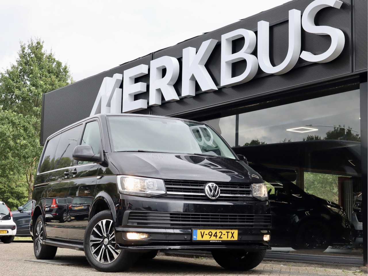Volkswagen Transporter - 2.0 TDI 150PK ENKELE CABINE MARGE/BTW VRIJ - AutoWereld.nl