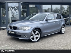 BMW 1-serie - 120i Executive Aut6 | 17 inch | Sportstoelen | Stoelverwarming