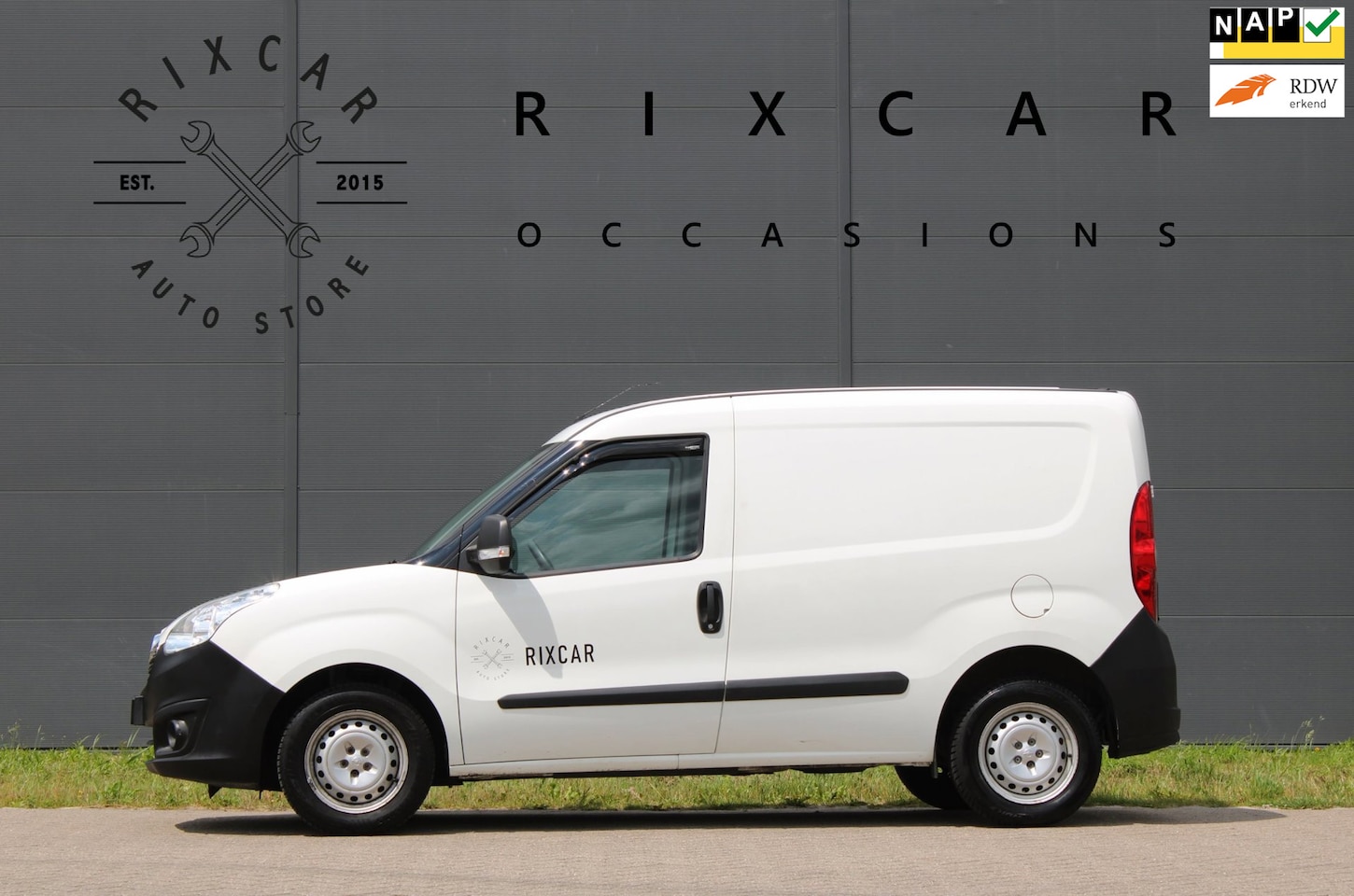 Opel Combo - 1.3 CDTi L1H1 Edition Airco CruiseControl Carplay PDC EURO6 !!NIEUWBINNEN!! - AutoWereld.nl