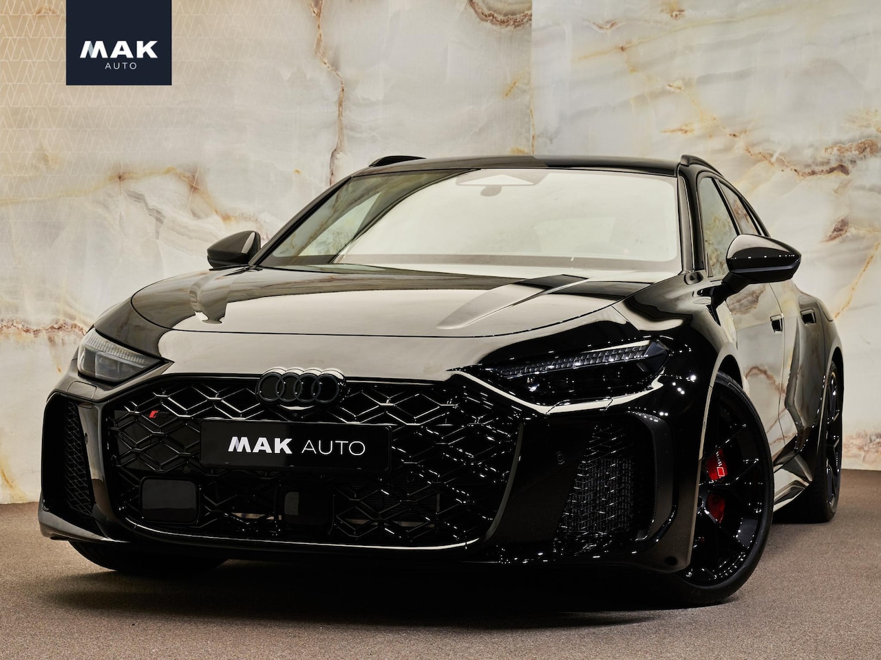 Audi RS5 - Avant E-Hybrid Quattro , carbon extr., ceramic, sportpakket, pano, B&O, HUD, 285km/h, OLED - AutoWereld.nl
