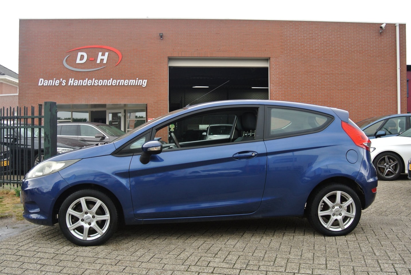 Ford Fiesta - 1.4 Trend airco automaat inruil mogelijk - AutoWereld.nl