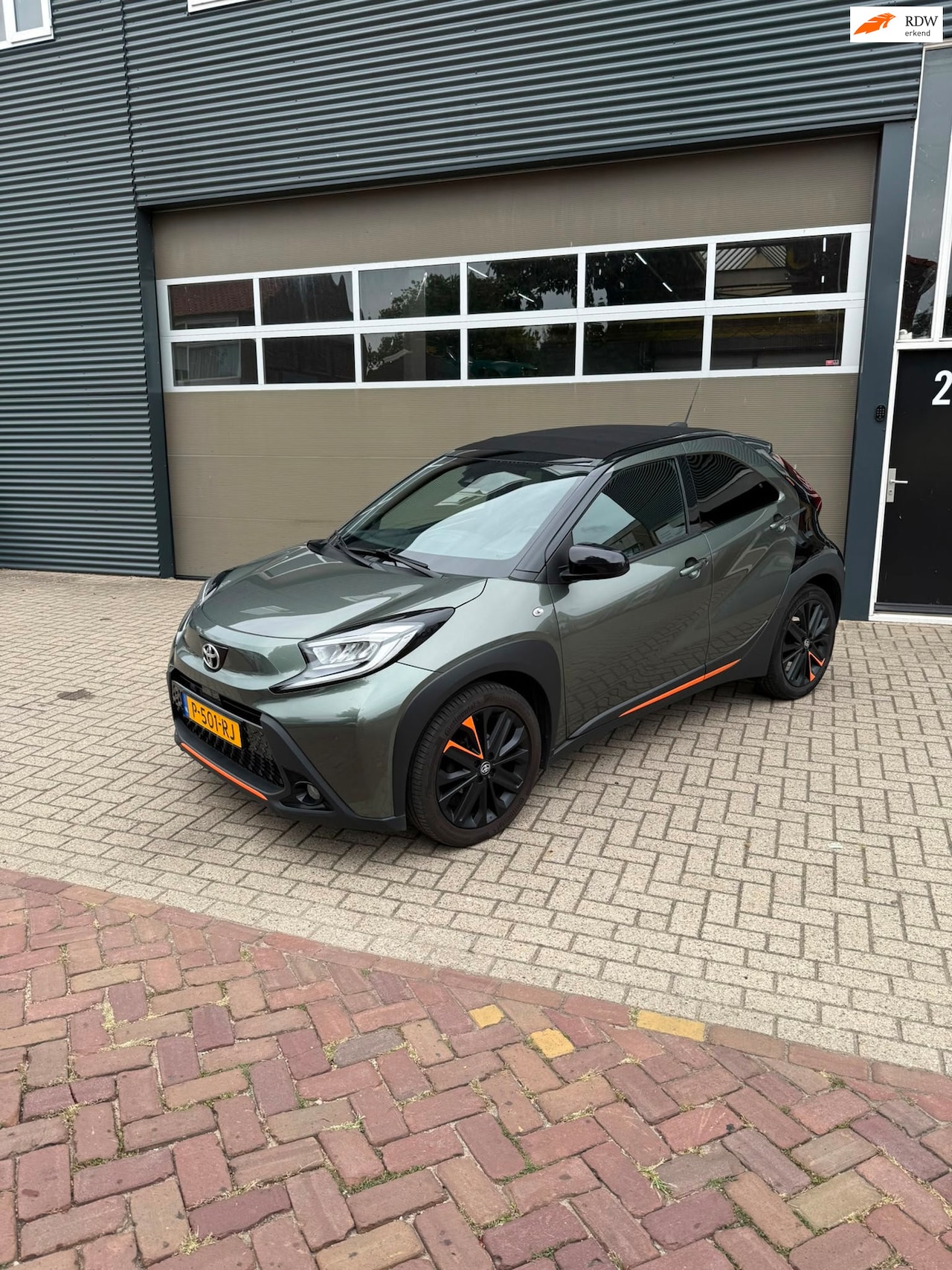Toyota Aygo X - 1.0 VVT-i S-CVT Limited Cabriolet 1 eigenaar! - AutoWereld.nl
