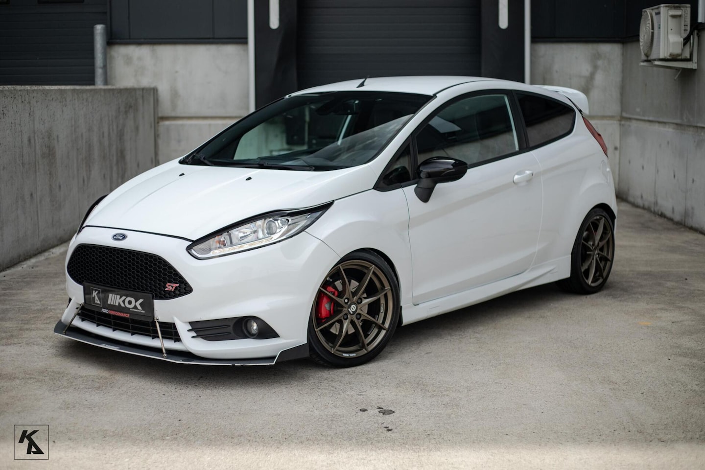 Ford Fiesta - 1.6 ST2 2015 | Maxton | H&R | Sparco | Cold Air - AutoWereld.nl