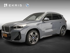 BMW iX1 - xDrive30 | M-Sportpakket | LED | Navigatie | Active cruise | Stoelverwarming | Keyles go |
