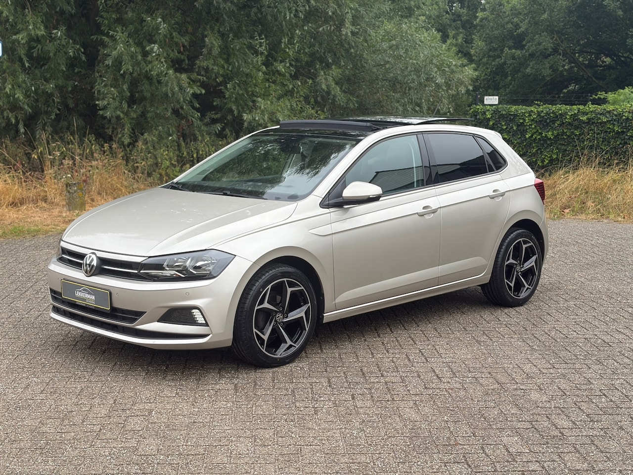 Volkswagen Polo - 1.0 TSI Highline PANO I PDC I CLIMA ICARPLAY I R-LINE VELGEN - AutoWereld.nl
