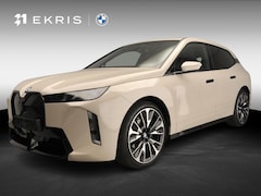 BMW iX - xDrive45 | M-Sportpakket | LED | HUD | Active cruise | Trekhaak | Keyles go | DAB | Harman