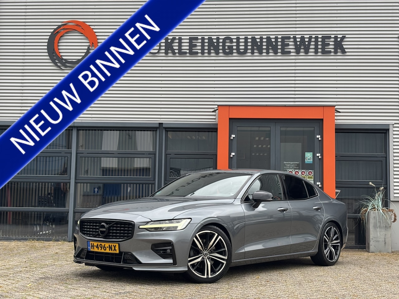 Volvo S60 - 2.0 T4 R-Design Polestar Engineerd / Applecarplay / Androidauto / Navi / Camera / Trekhaak - AutoWereld.nl