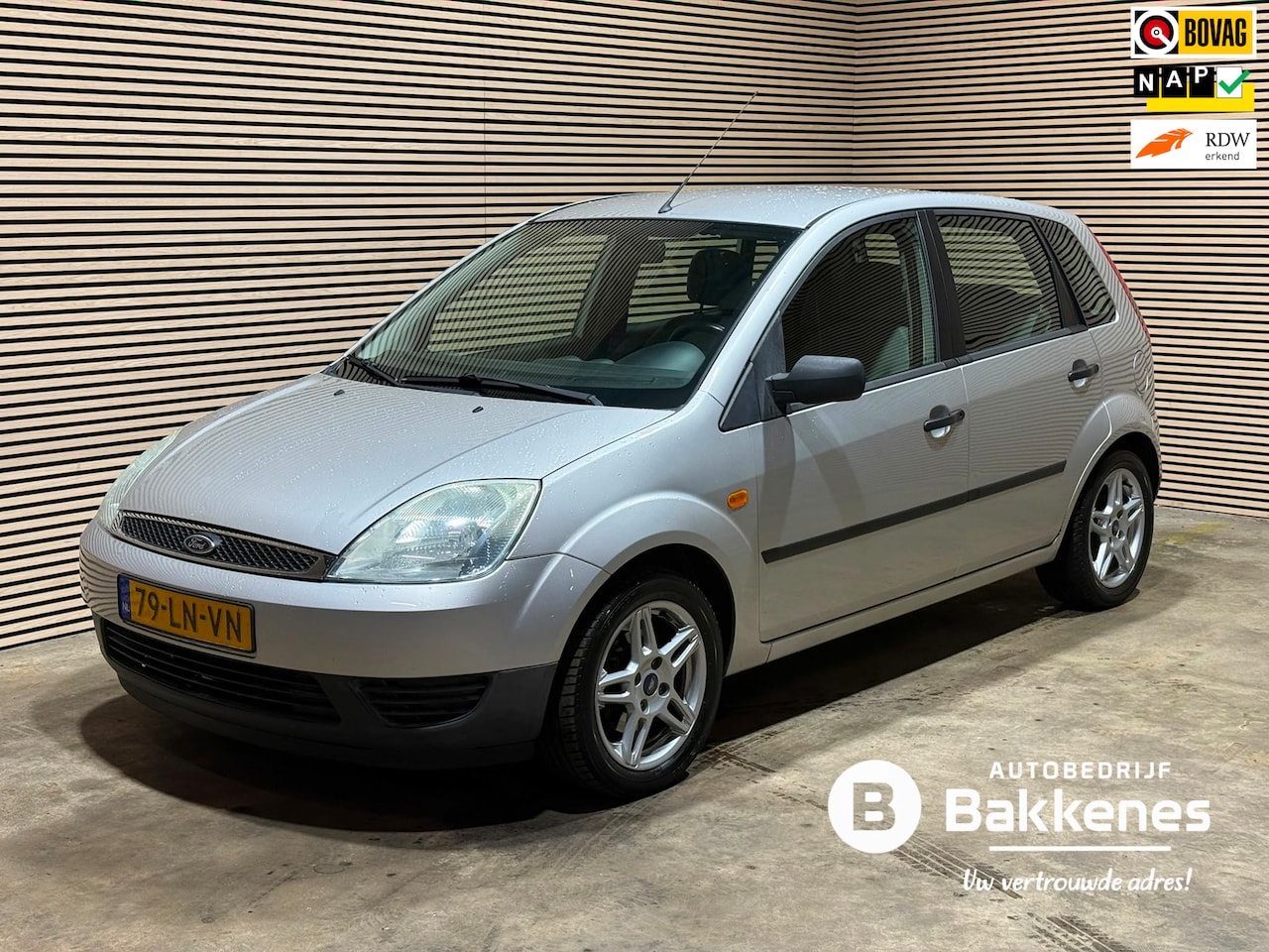 Ford Fiesta - 1.4-16V Ambiente | Automaat | Carplay - AutoWereld.nl