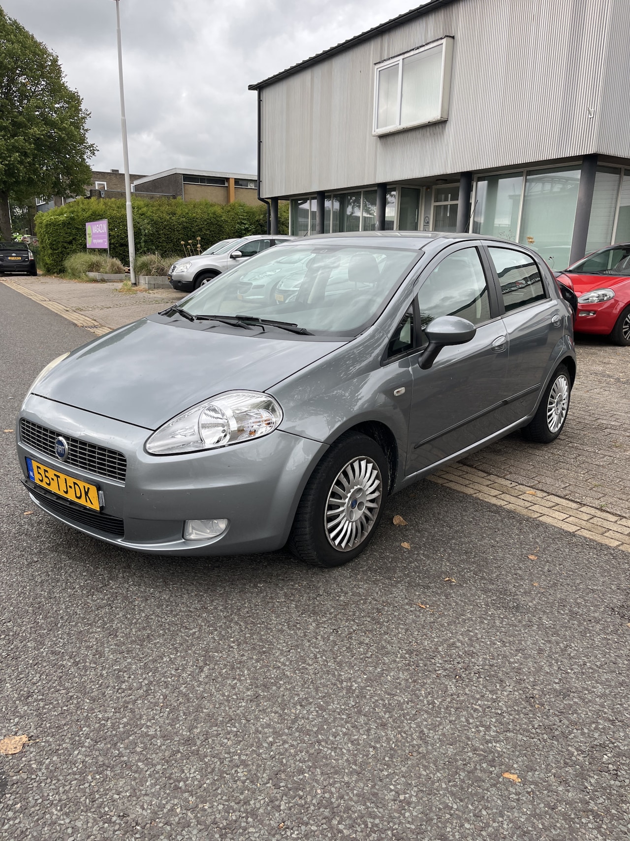 Fiat Grande Punto - 1.4-16V Dynamic Airco,5 Deurs. Apk 13-11-2026. Evt nieuwe Apk bespreekbaar tegen meerprijs - AutoWereld.nl