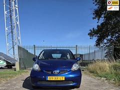Toyota Aygo - 1.0-12V +