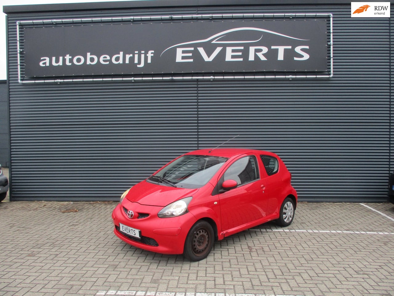 Toyota Aygo - 1.0-12V Apk 18-08-2027 Airco meeneem prijs zoals ingeruild rijd prima airco werkt - AutoWereld.nl