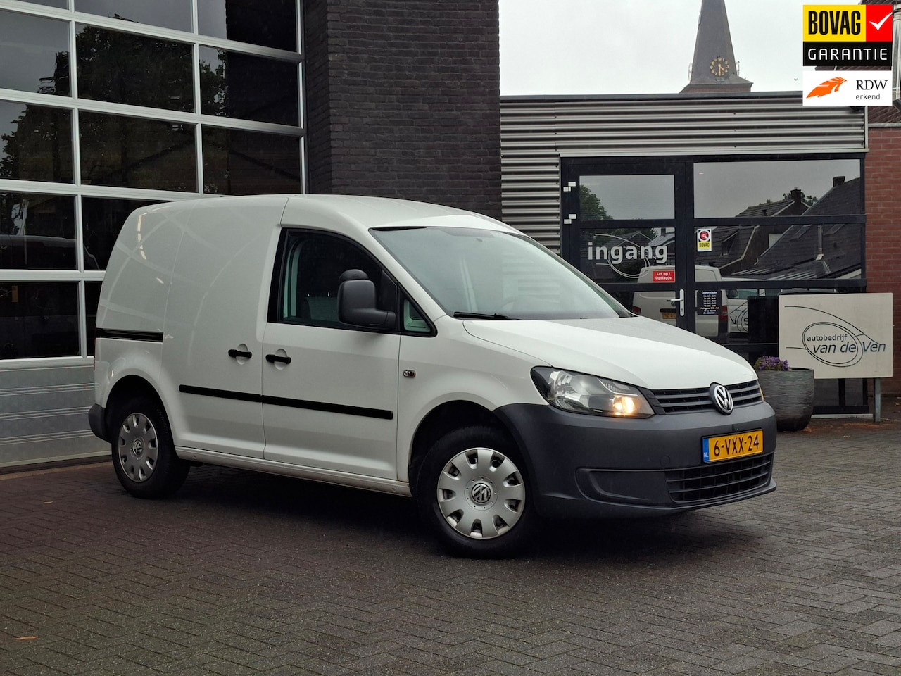 Volkswagen Caddy - 1.6 TDI BMT | Trekhaak | Marge | Nieuwe koppeling | Nieuwe APK - AutoWereld.nl
