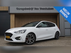 Ford Focus - 1.5 182pk EcoBoost ST Line Business & Black Style B&O 18inch LM Trekhaak Stoel/Stuurwiel V