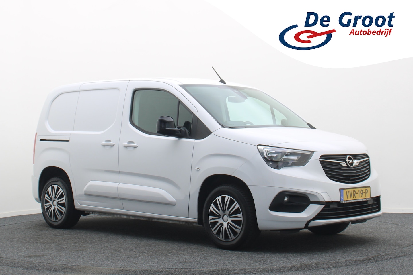 Opel Combo - 1.5D L1H1 Automaat Airco, Cruise Control, PDC, Apple CarPlay - AutoWereld.nl