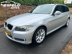 BMW 3-serie Touring - 318i AUTOMAAT met oa: Trekhaak, Pdc v+a, Cruisecontrol, Climate control, Regensensor, Extr