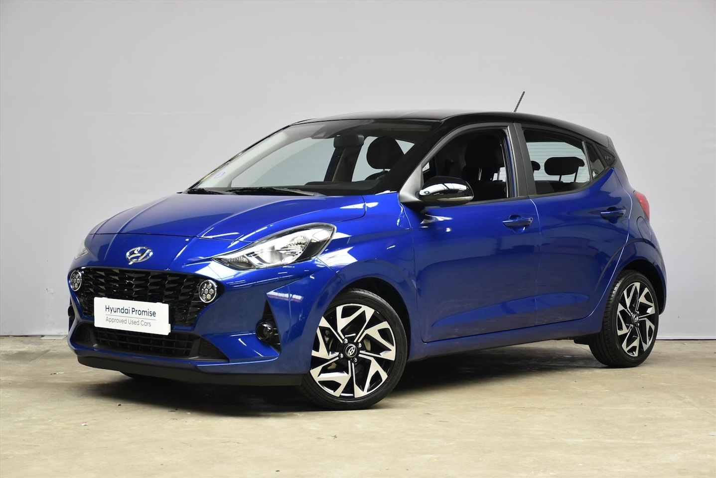 Hyundai i10 - 1.0i 67pk Automaat | Comfort Smart | Navi | Camera | Cruise | Two Tone - AutoWereld.nl