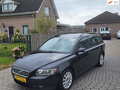 Volvo V50 - 2.4 Automaat, CruisC, Clima, Trekhaak, APK 8/27