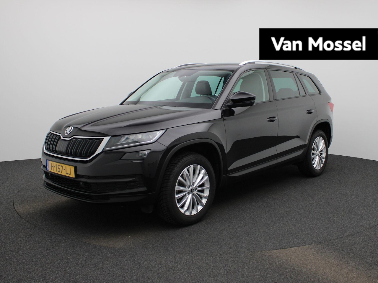 Skoda Kodiaq - 1.5 TSI Business Edition 150 PK | Trekhaak | Achteruitrijcamera | Parkeersensoren | Keyles - AutoWereld.nl
