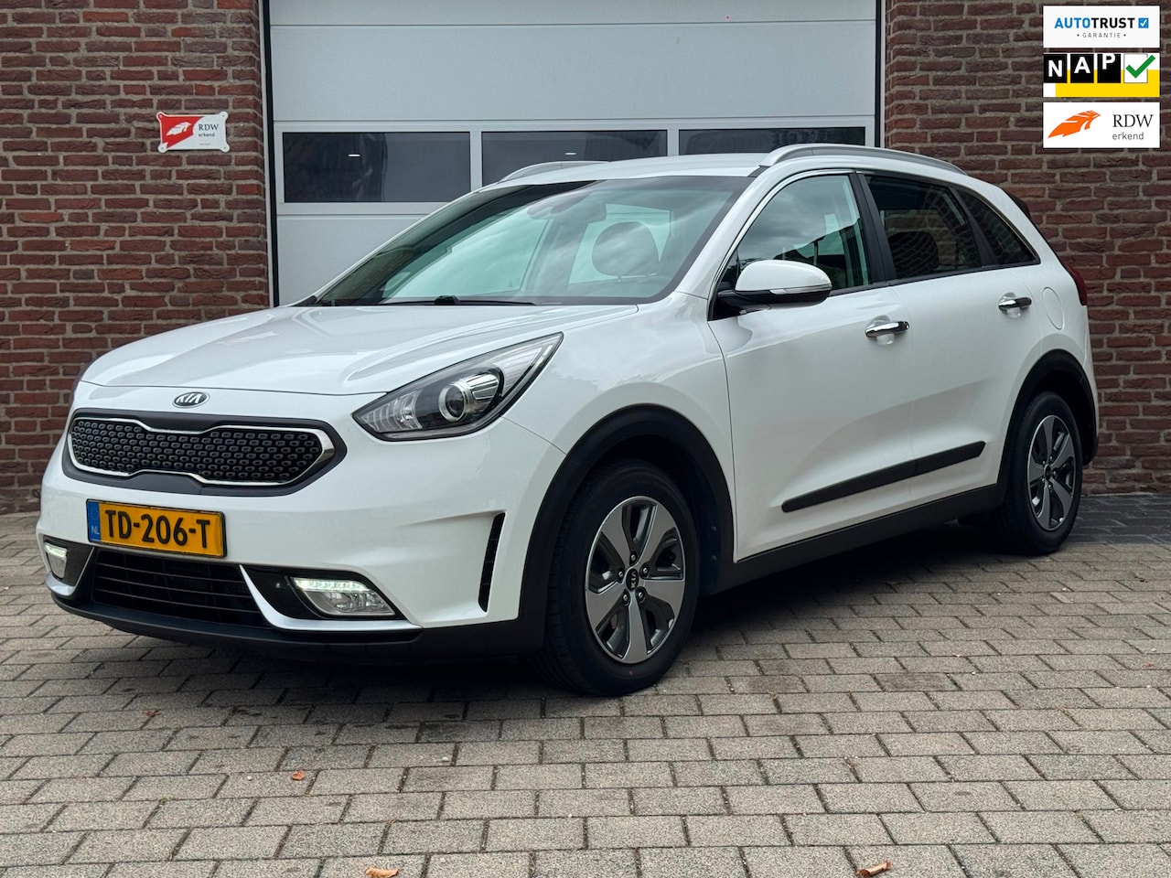 Kia Niro - 1.6 GDi Hybrid DynamicLine|1/2Leer|Carplay|NAP| - AutoWereld.nl