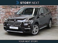 BMW X1 - sDrive20i High Executive xLine / Navigatiesysteem Plus / Trekhaak / Achteruitrijcamera / L