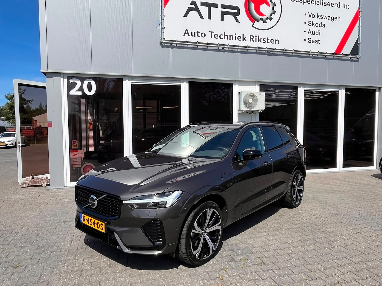 Volvo XC60 - 2.0 Recharge T6 AWD Ultimate Bright R-design - AutoWereld.nl