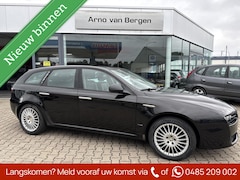 Alfa Romeo 159 Sportwagon - 1.8 mpi Impression, nette auto afkomstig van de 2e eigenaar die hem ruim 14 jaar heeft geh