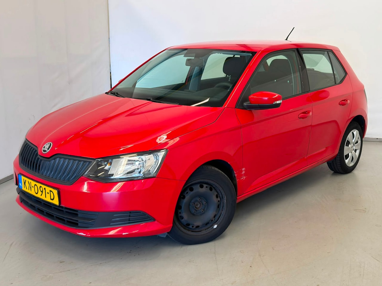 Skoda Fabia - 1.0 Active / 1e eig. / Airco / Schade - AutoWereld.nl