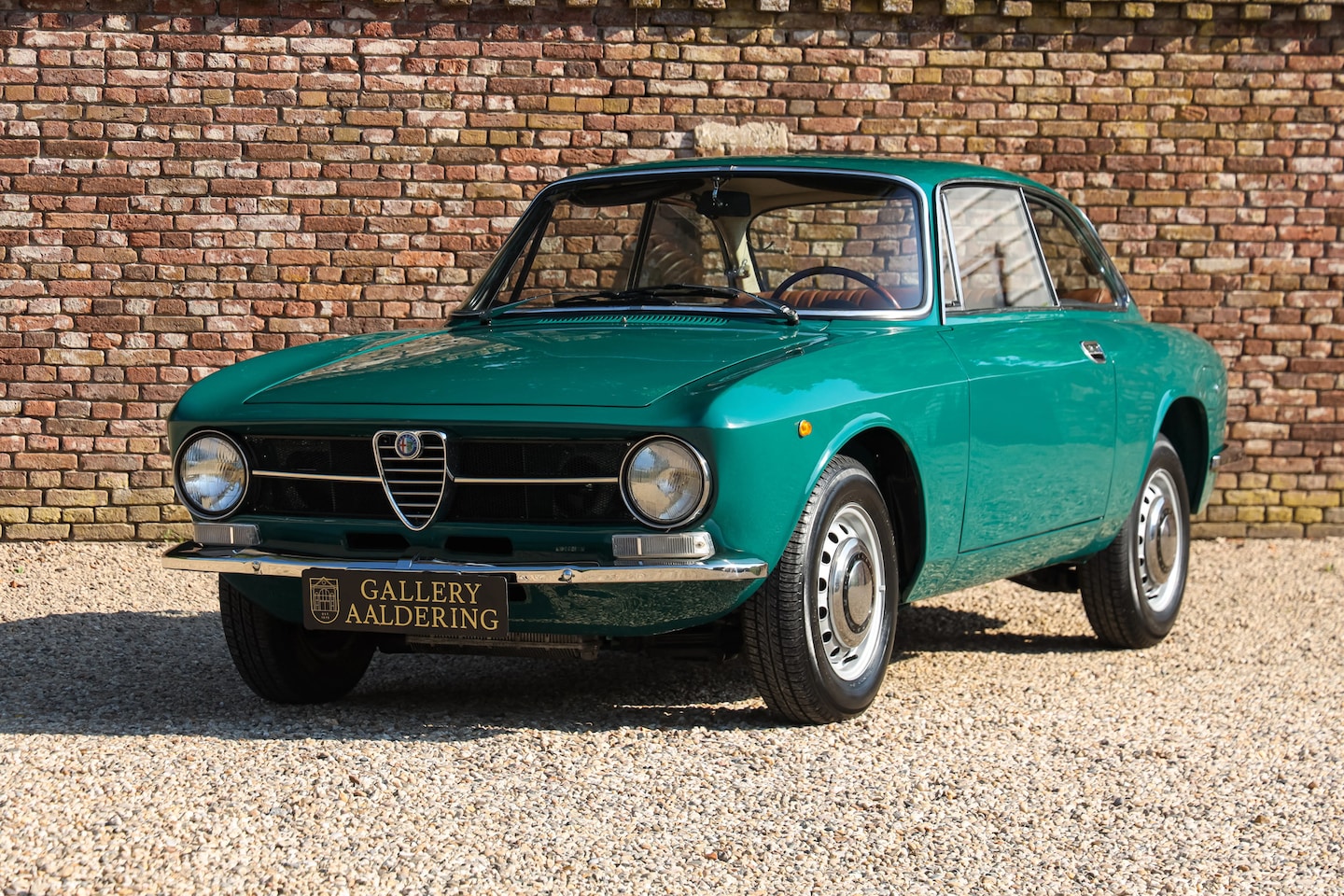 Alfa Romeo 1300 - GTJ Bertone "Restored and rebuilt" "Restored and rebuilt" - Rebuilt on a healthy and dent- - AutoWereld.nl