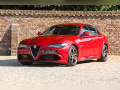 Alfa Romeo Giulia - 2.9 V6 Quadrifoglio Performance Edition "Manual and Carbon Seats by Sparco" Less than 25.0