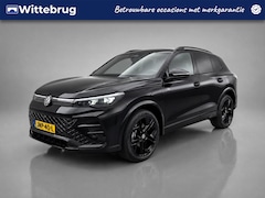 Volkswagen Tiguan - 1.5 eHybrid 272pk R-Line Edition / Black style / Panoramadak / Leder / Trekhaak / 20" LMV