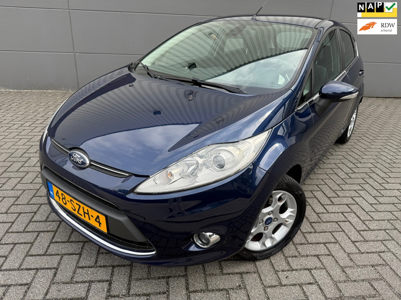Ford Fiesta - 1.25 Titanium*AIRCIO*NEW APK*NAP*ELKLT-RAAM*CRUISE*TERKHAAK - AutoWereld.nl