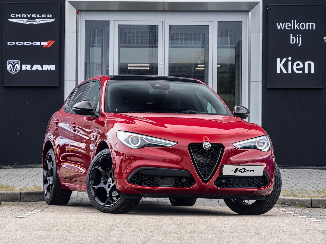 Alfa Romeo Stelvio - 2.0 T AWD Estrema | Pano | Quadrifoglio Carbon interieur + Exterieur | 21"velgen | Elektri - AutoWereld.nl