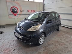 Peugeot 107 - 1.0-12V XR
