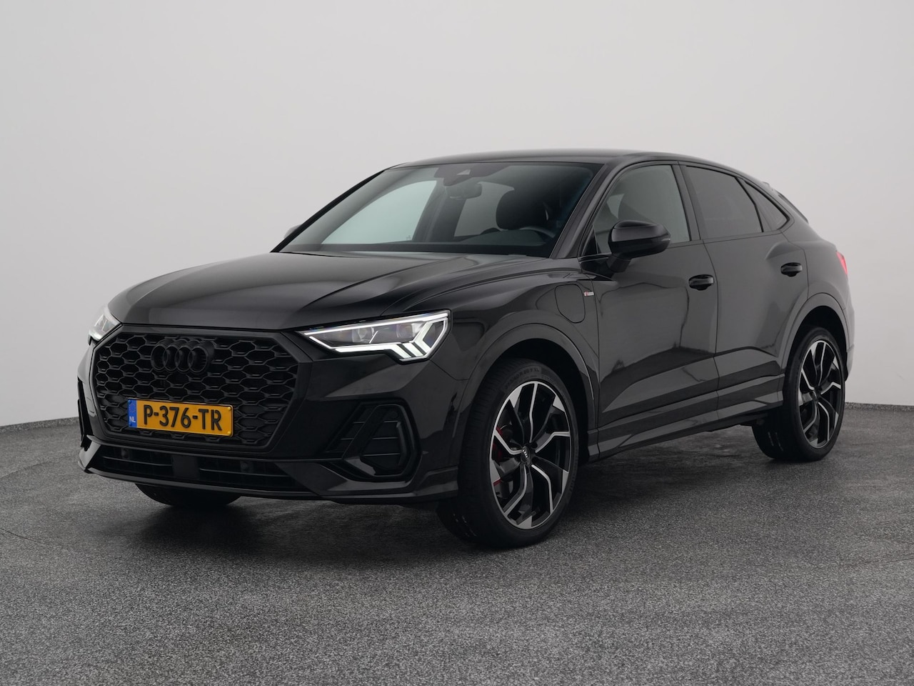 Audi Q3 Sportback - 45 TFSIe S edition | CAMERA | STOELVERWARMING - AutoWereld.nl