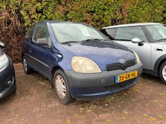 Toyota Yaris - MEENEEMPRIJS 1.0-16V VVT-I Terra Airco/Radio/CD/APK 11-04-2027