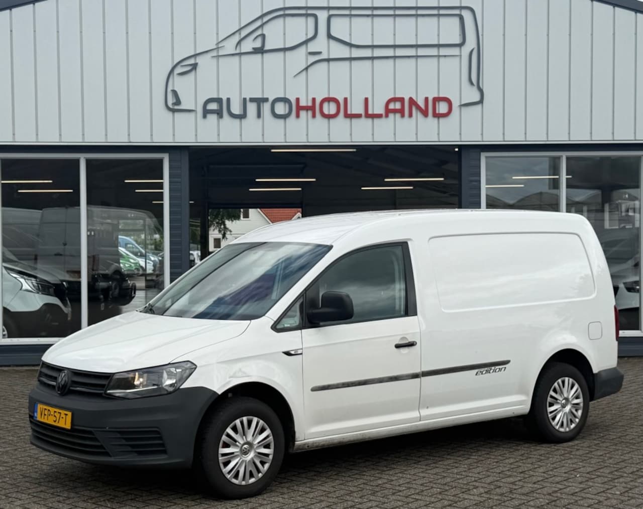 Volkswagen Caddy Maxi - 2.0 TDI 75KW 102PK MAXI EURO 6 AIRCO/ TREKHAAK/ PARKEERSENSOREN - AutoWereld.nl