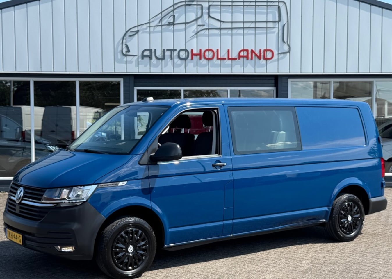 Volkswagen Transporter - 2.0 TDI 66KW 90PK DC DUBBELE CABINE L2H1 AIRCO/ APPLE CARPLAY/ CRUISE CONTROL/ 100% DEALER - AutoWereld.nl