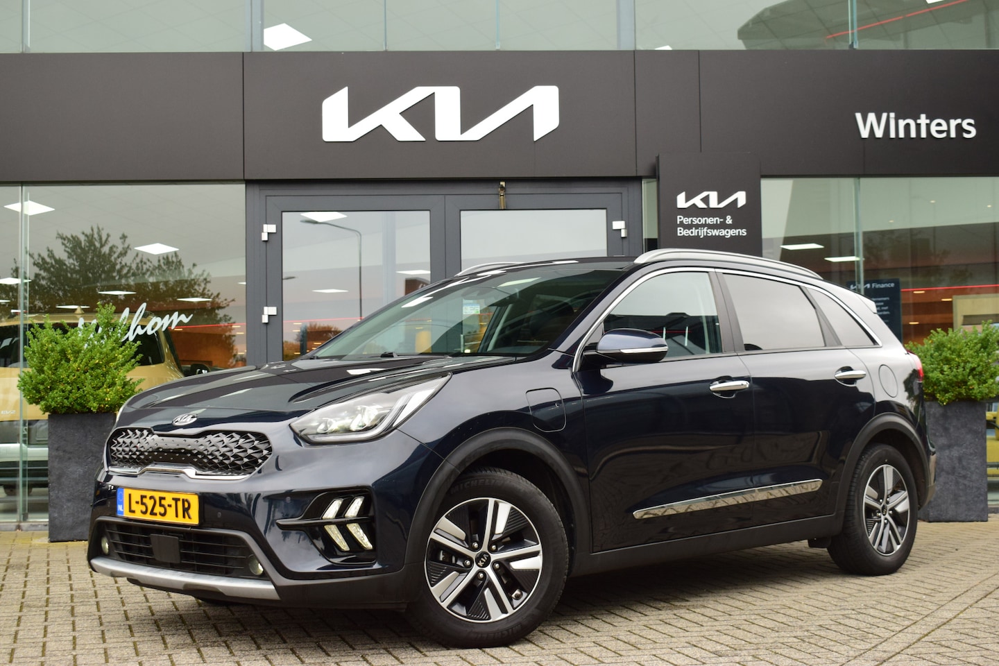 Kia Niro - 1.6 GDi PHEV DynamicPlusLine | Leder | Stoel- & Stuurverwarming | Dodehoek Assistentie | T - AutoWereld.nl
