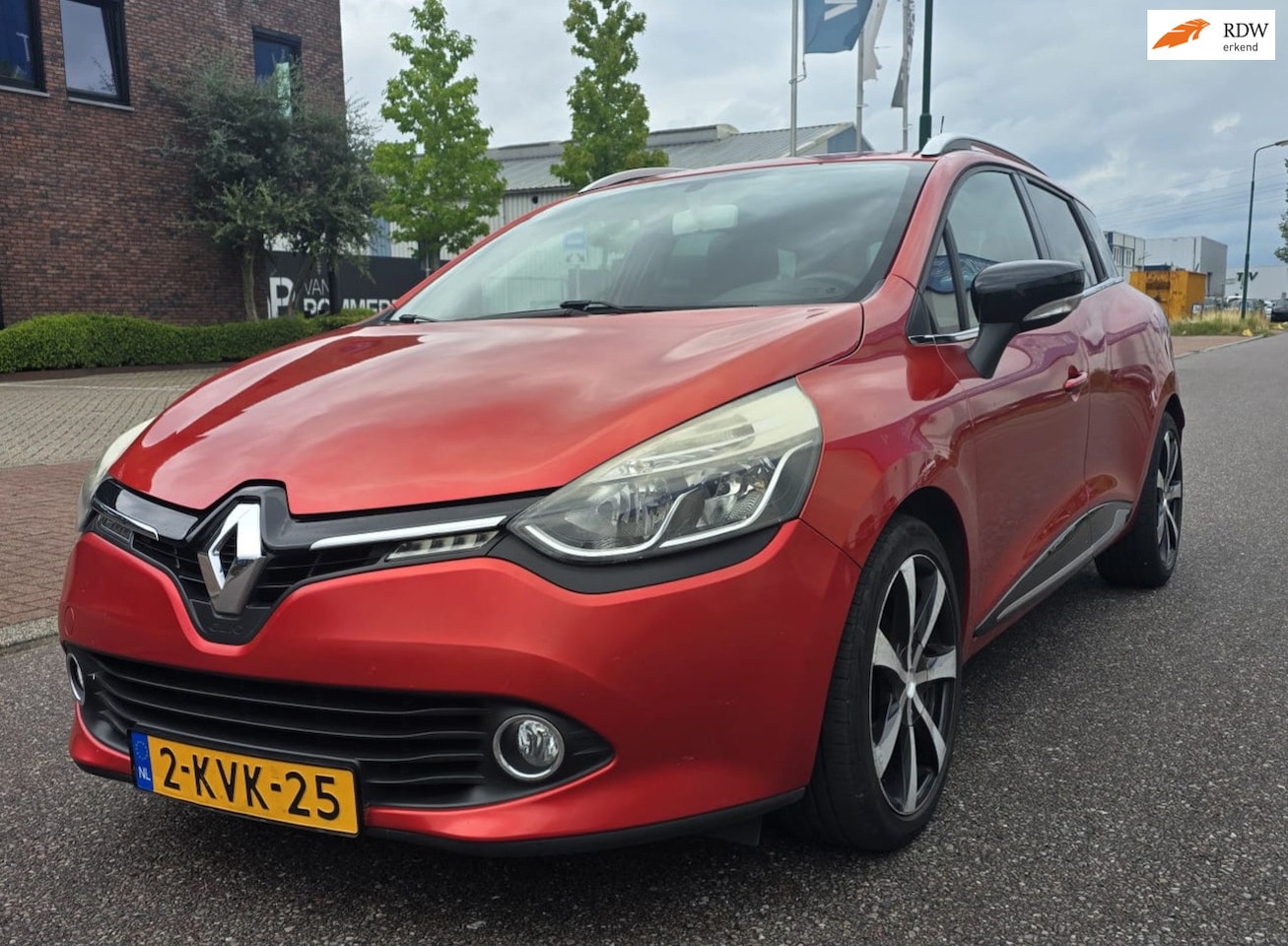 Renault Clio Estate - 0.9 TCe Expression NAVI CRUISE 2 X SLEUTELS - AutoWereld.nl